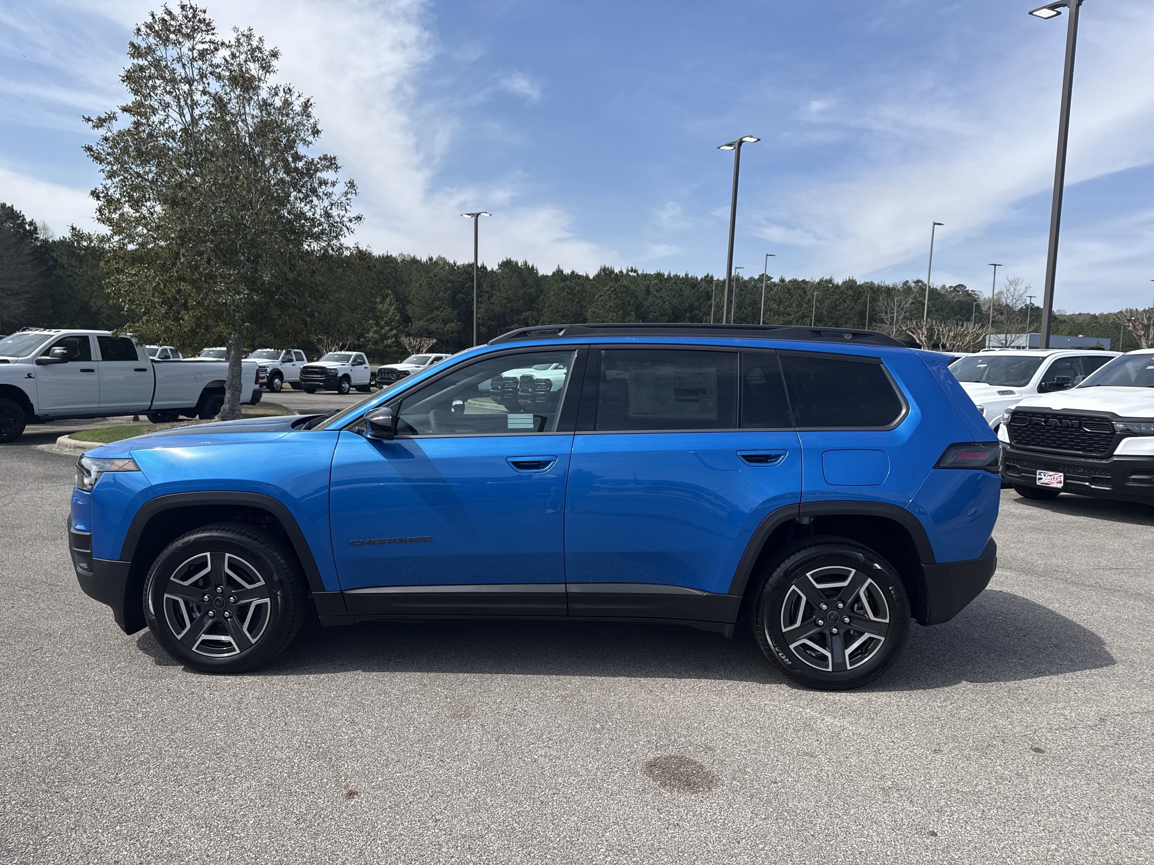 New 2026 Hydro Blue Pearlcoat Jeep Limited image 4
