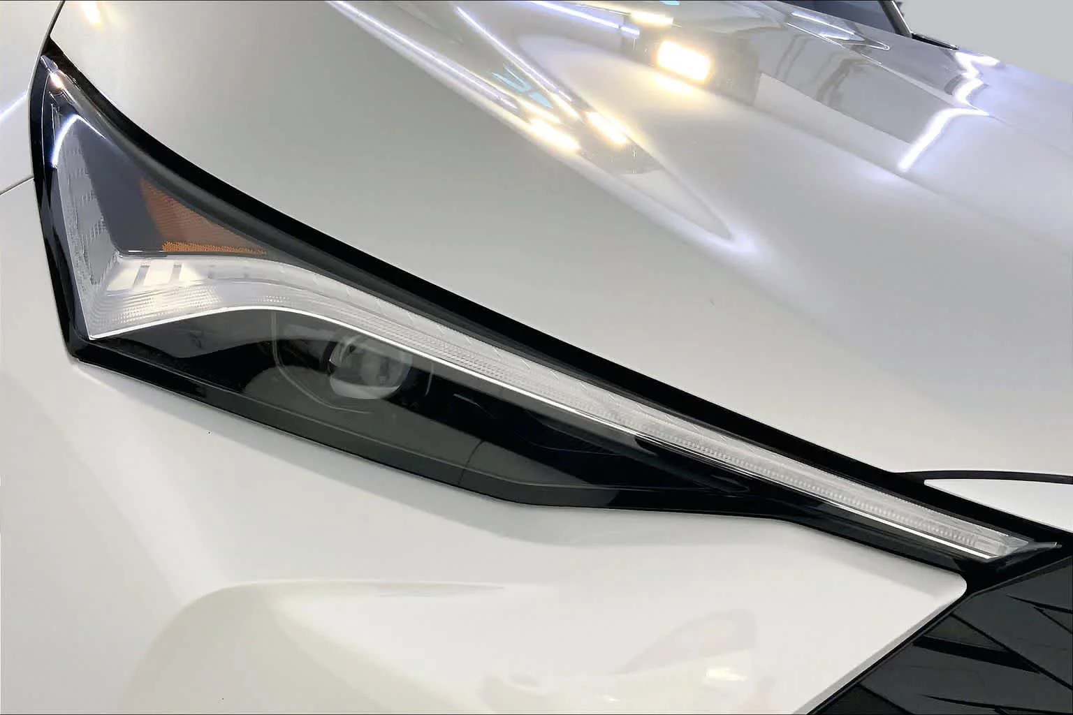 Certified Used 2025 Platinum White Pearl Acura With A-Spec Advance Package image 27