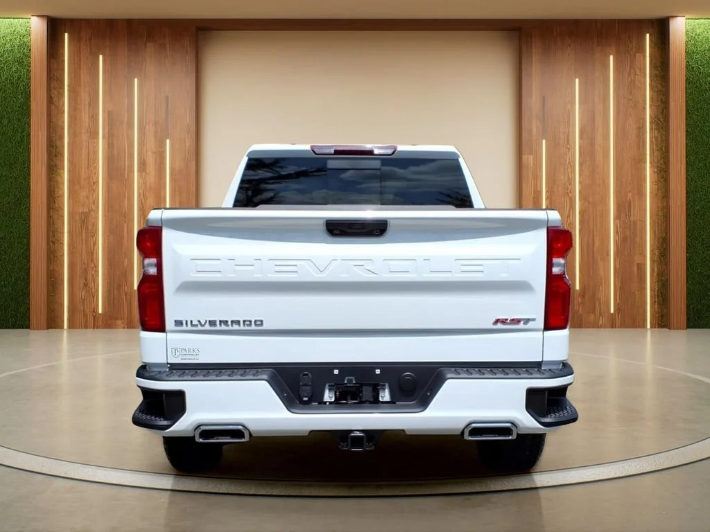 New 2026 Summit White Chevrolet RST image 29