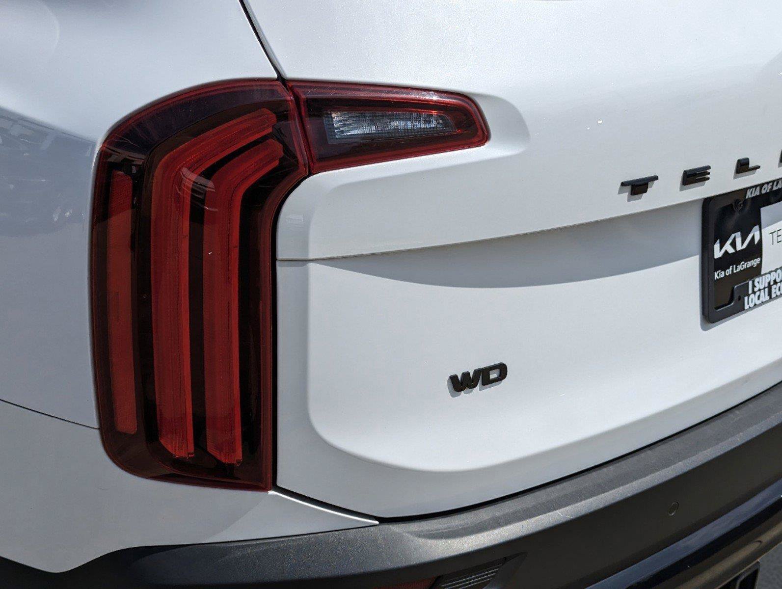 Used 2022 Glacial White Pearl Kia SX image 11
