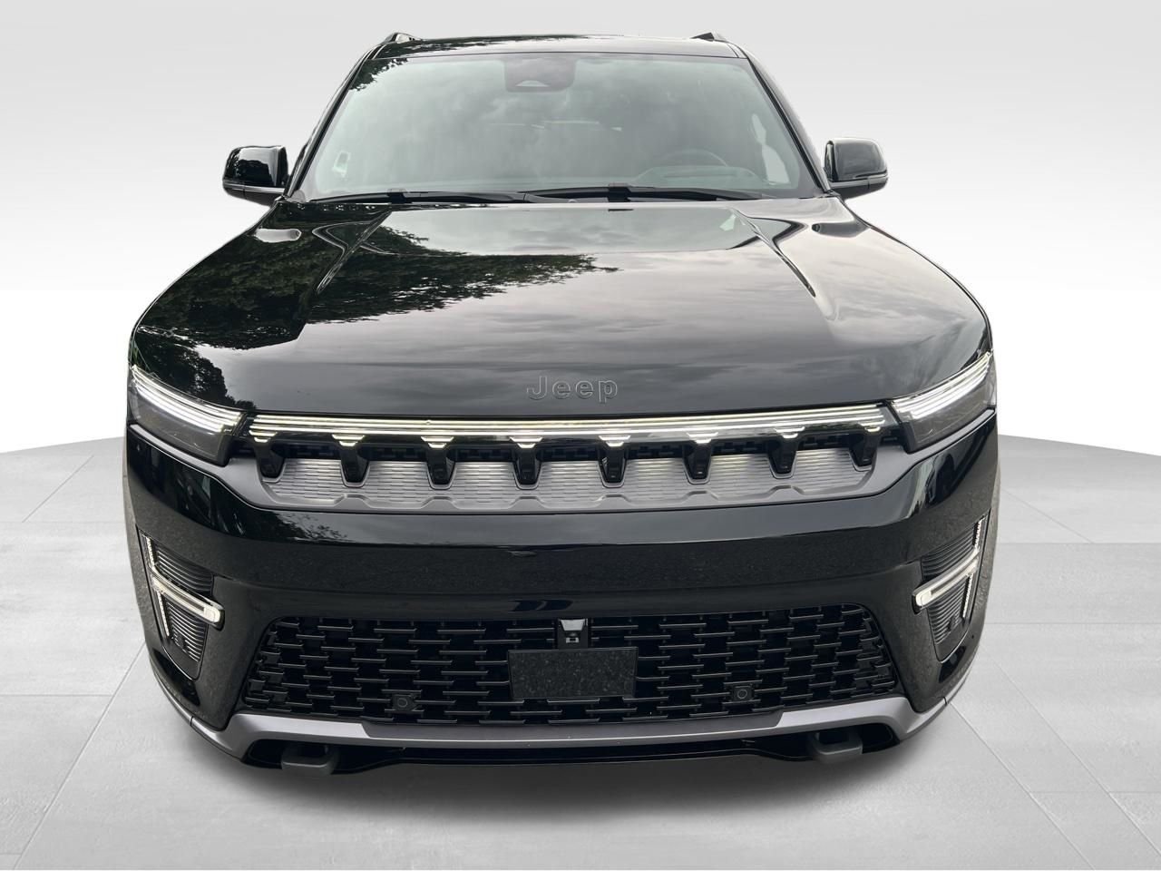 New 2026 High Gloss Black Exterior Paint Jeep Summit Reserve image 9