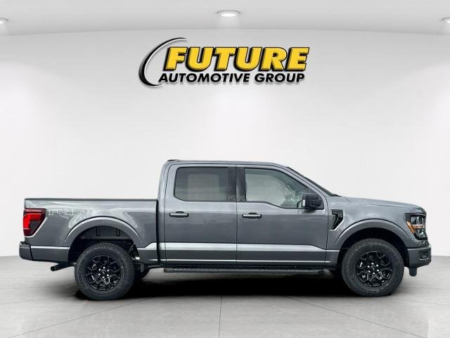 New 2026 Carbonized Gray Metallic Ford XLT image 29