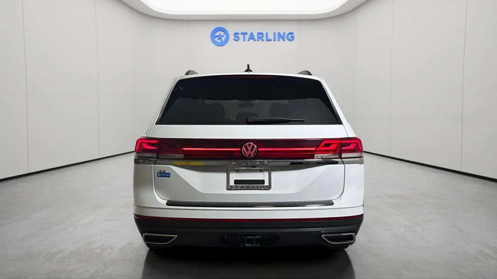 Used 2024 White Volkswagen 2.0T SE w/Technology image 7