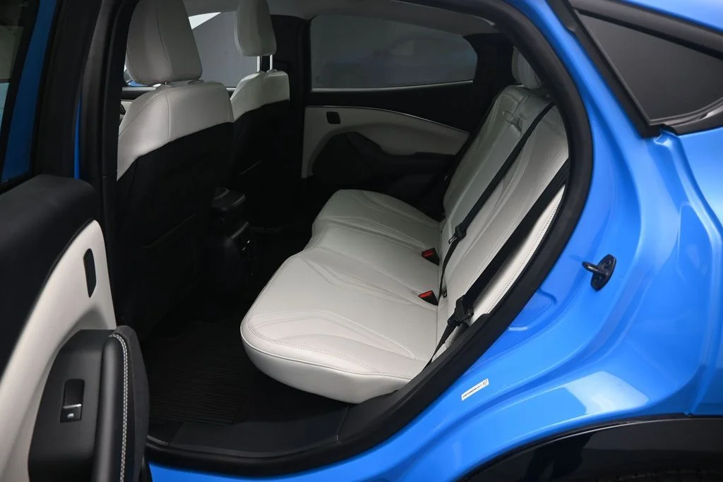 Used 2023 Blue Ford Premium image 18