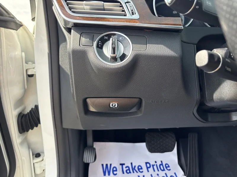 Used 2016  Mercedes-Benz E 350 image 25