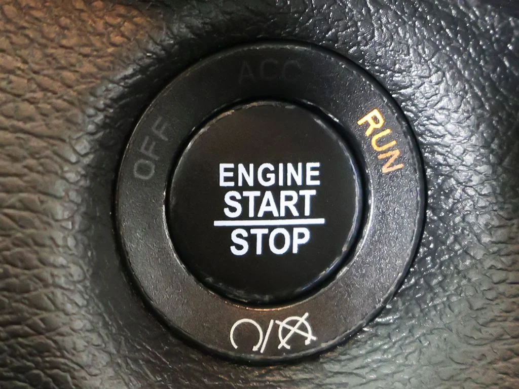 Used 2019 Gray Jeep Latitude Plus image 37