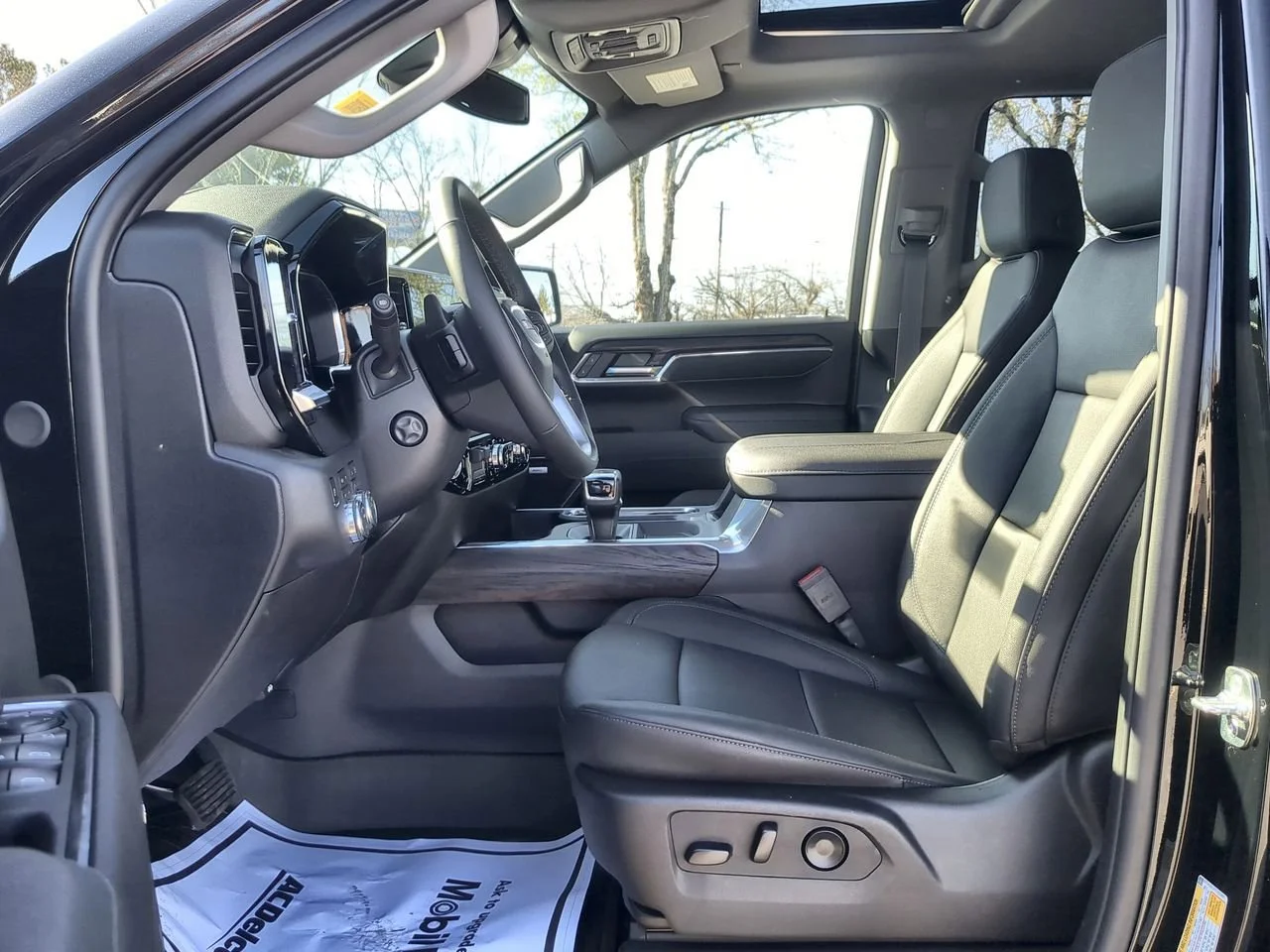 Used 2026 Onyx Black GMC SLT image 20