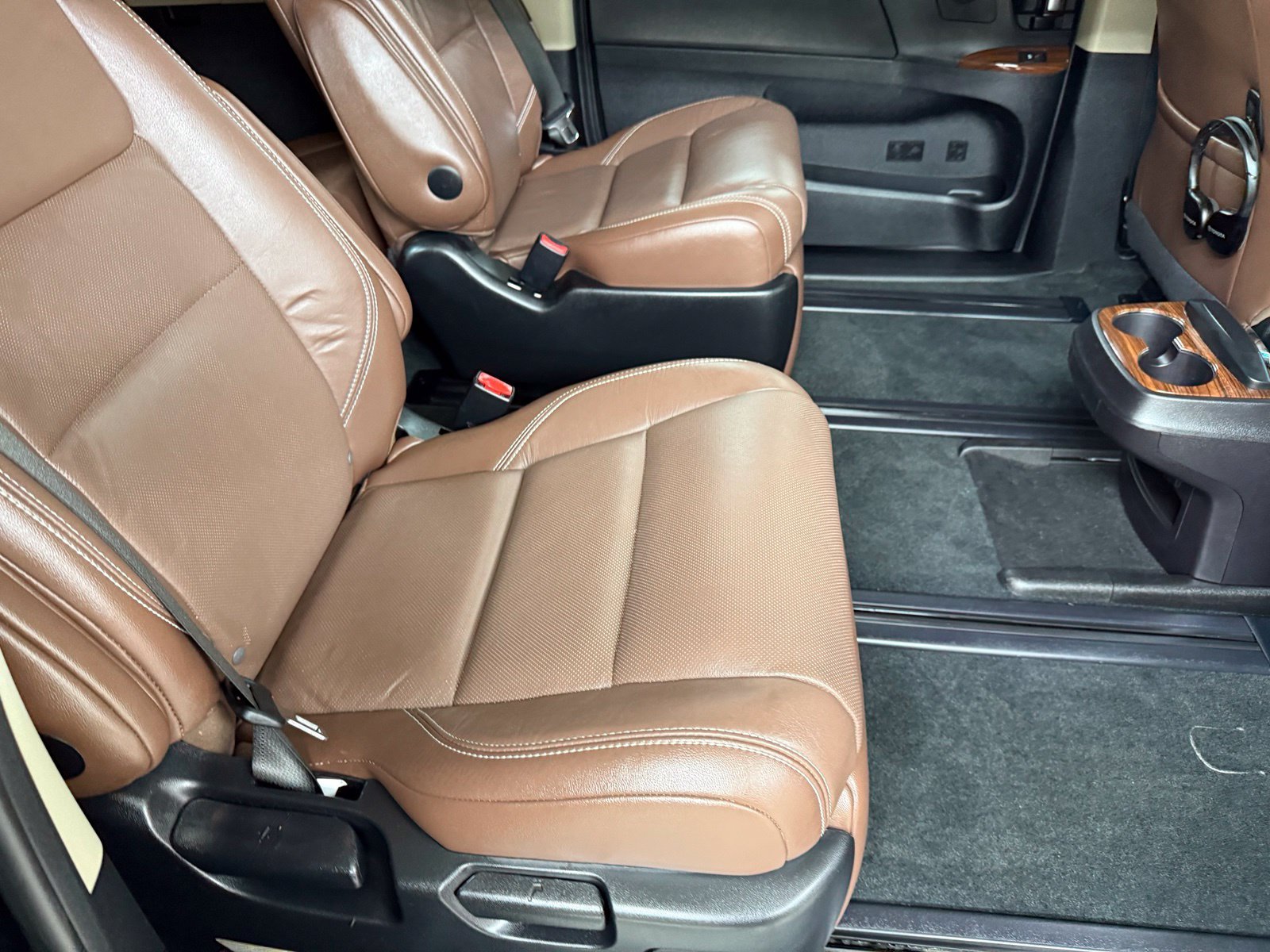Used 2017 Black Toyota Limited Premium image 31