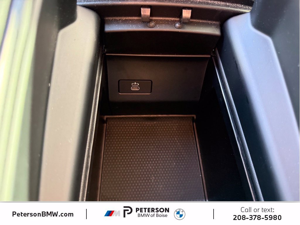 Used 2024 Gray BMW M60i image 29