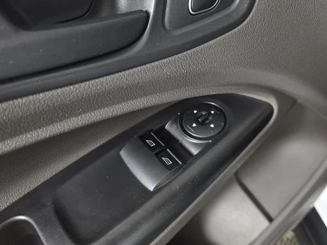 Used 2020 Frozen White Ford XL image 22