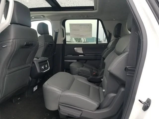 New 2026 Star White Metallic Tri-Coat Ford MAX Active image 16