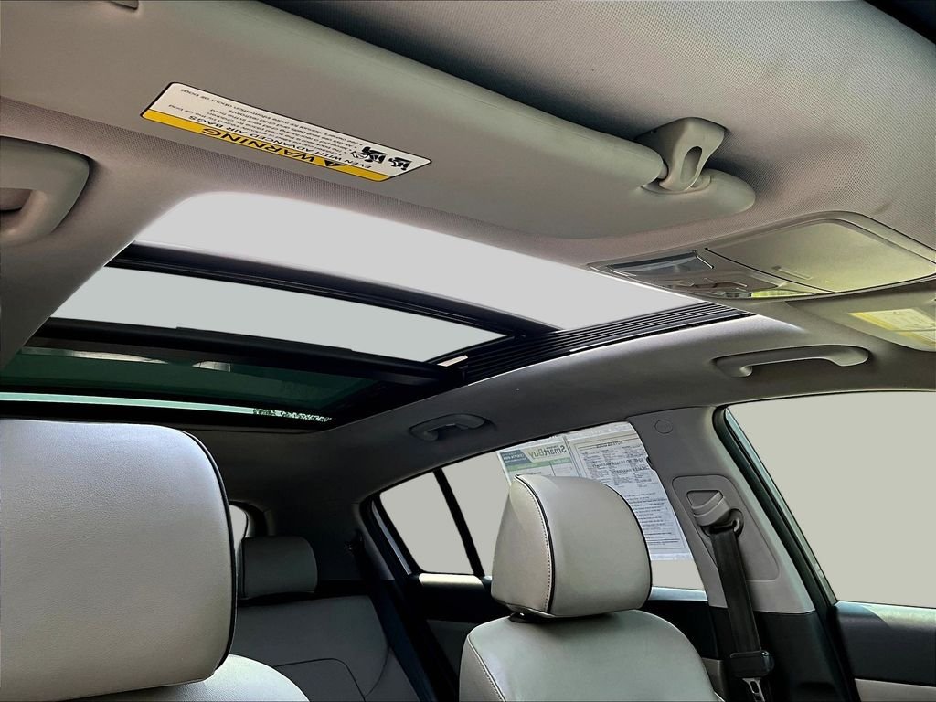 Used 2019 Silver Kia SX image 31