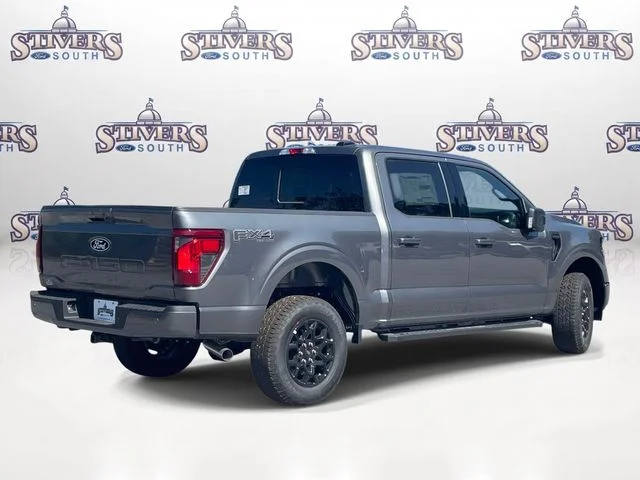 New 2026 Gray Ford XLT image 3