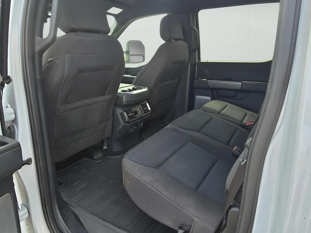 Used 2022 SPACE WHITE METALLIC Ford XLT image 22