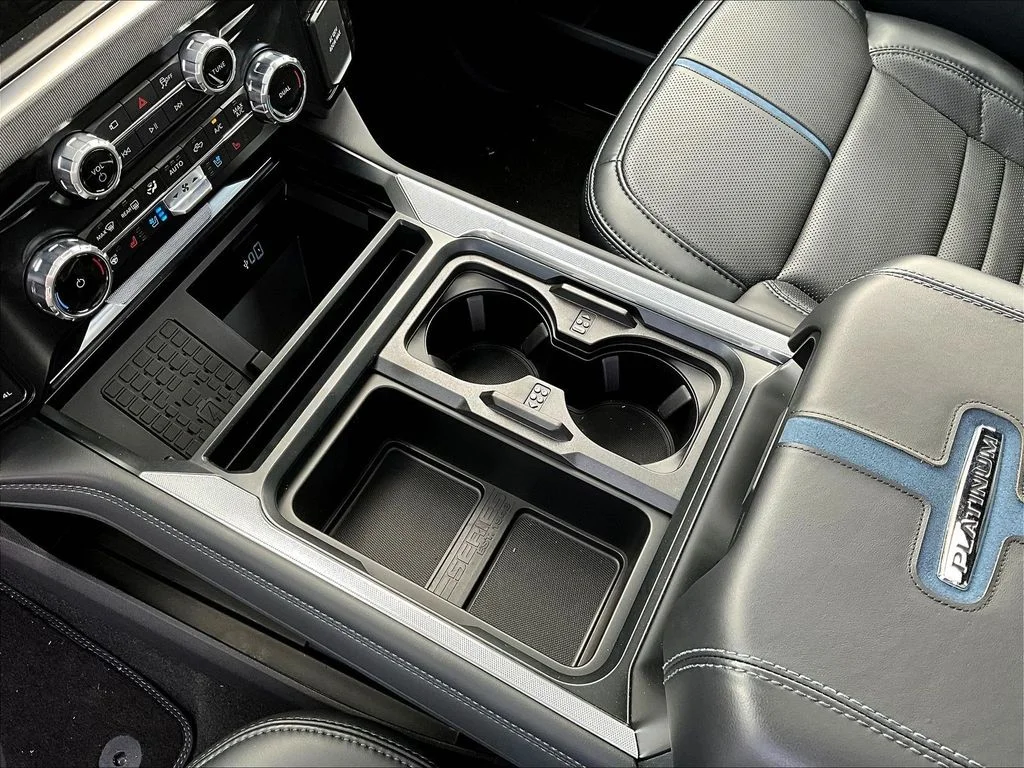 New 2025 Agate Black Metallic Ford F-250® Platinum® image 25