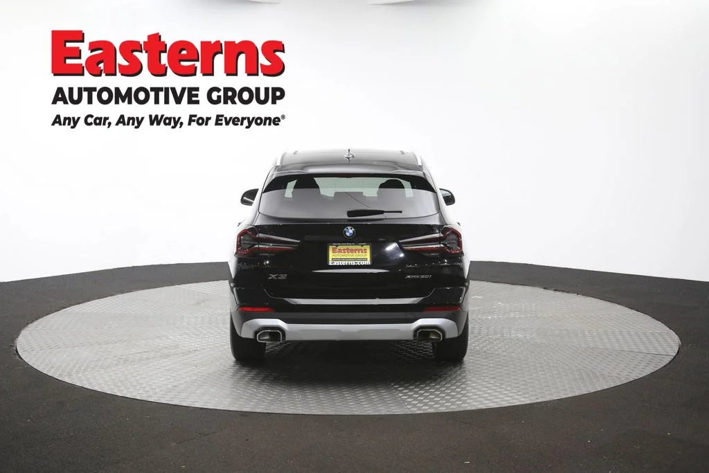 Used 2024 Black BMW xDrive30i image 42