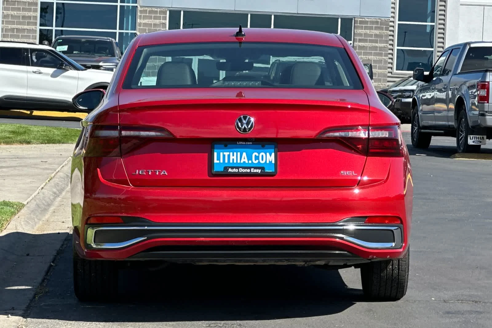 Certified Used 2024 Kings Red Volkswagen SEL image 7