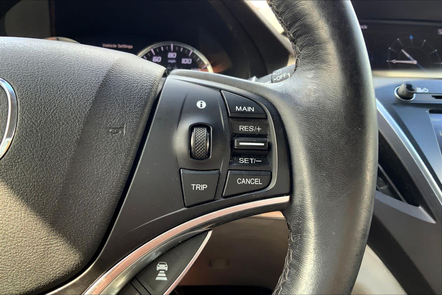 Used 2018 Lunar Silver Metallic Acura  image 24