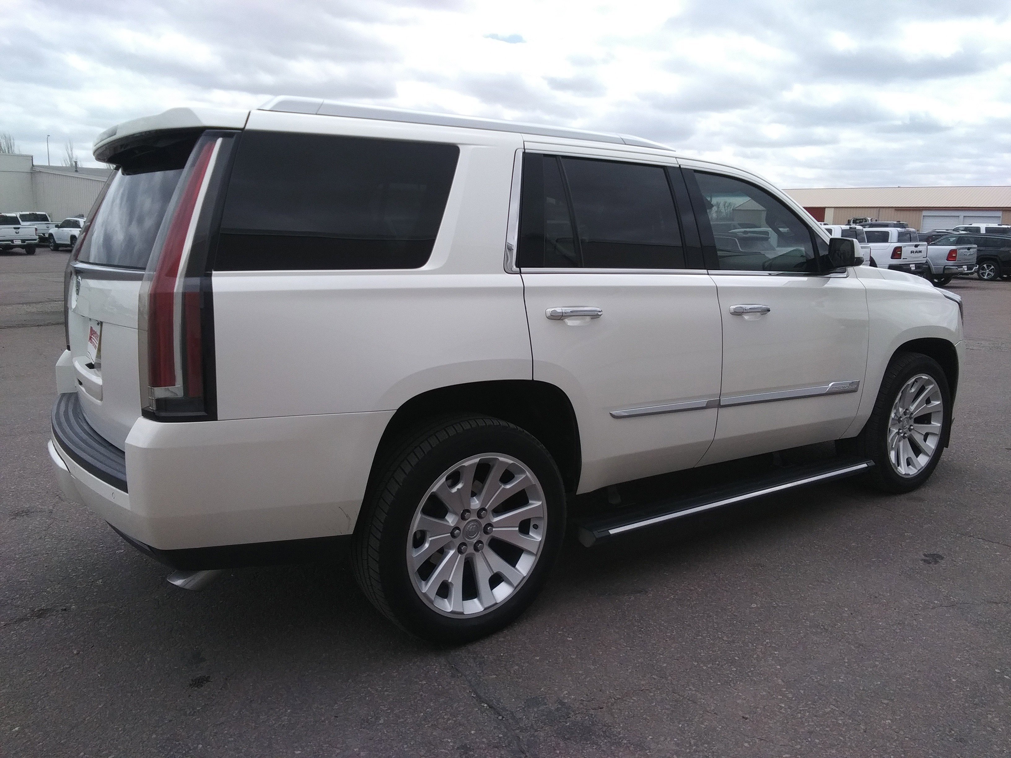 Used 2015 White Cadillac Premium image 5