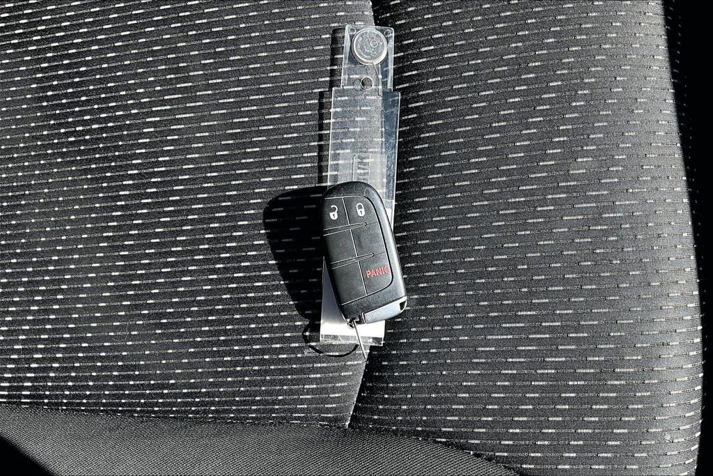 Used 2020 Red Dodge SE image 11