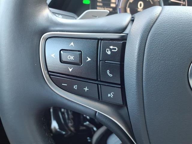 2025 Lexus ES Hybrid 300h - Photo 23