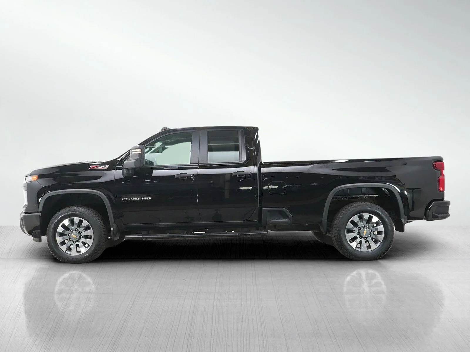 Used 2024 Chevrolet Silverado 2500HD Custom with VIN 1GC2YMEY6RF440466 for sale in White Bear Lake, Minnesota