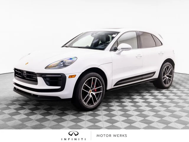 Pre-Owned 2023 Porsche Macan
