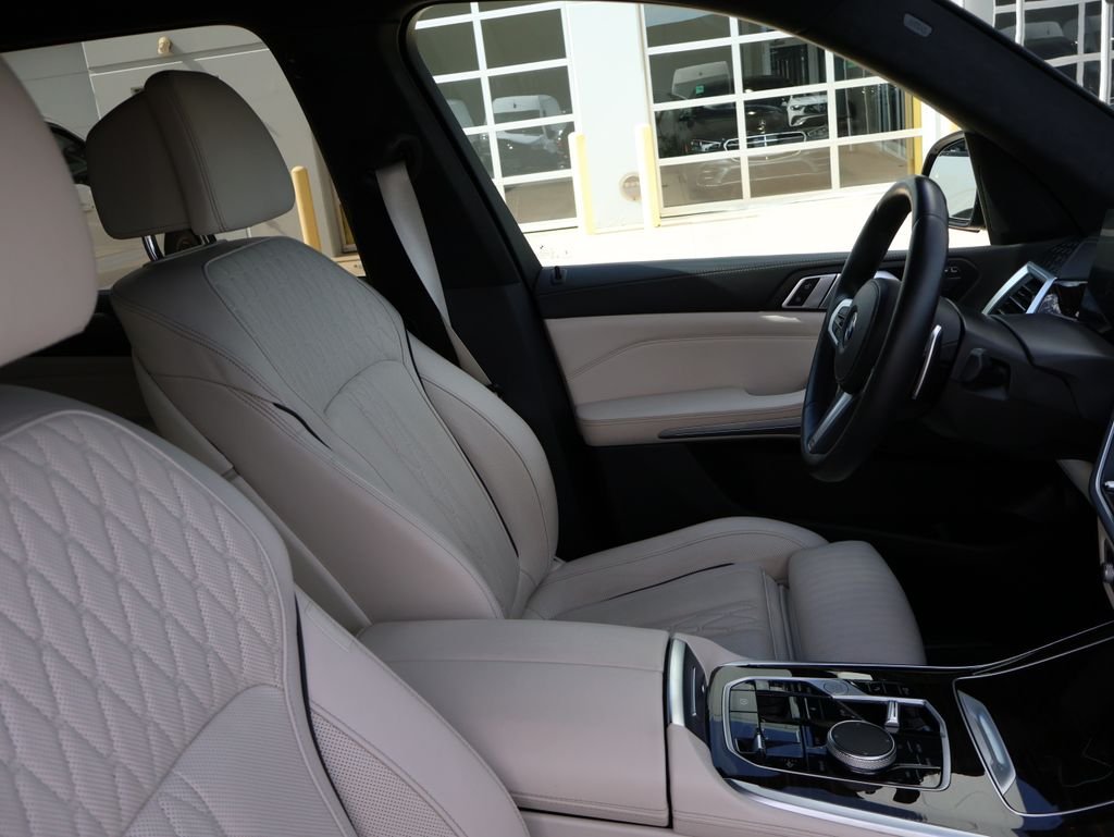 Used 2023 Carbon Black Metallic BMW xDrive40i image 76