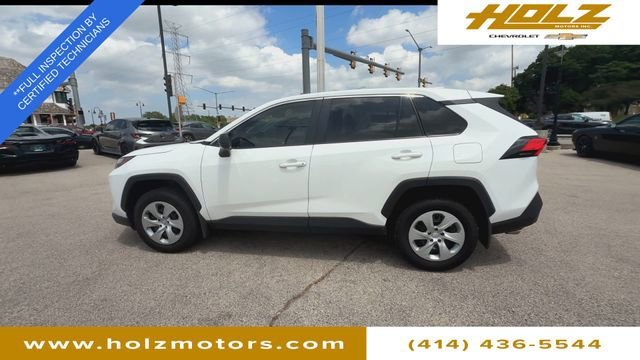 Used 2025 White Toyota LE image 5