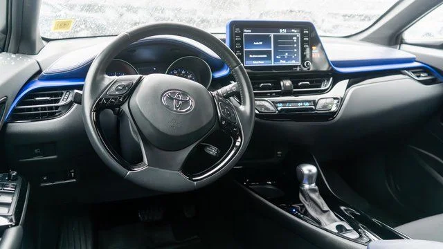 2022 Toyota C-HR XLE - Photo 29
