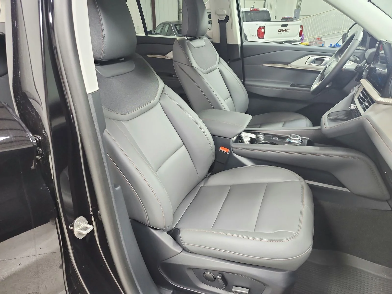 New 2026 Black Ford Active image 35