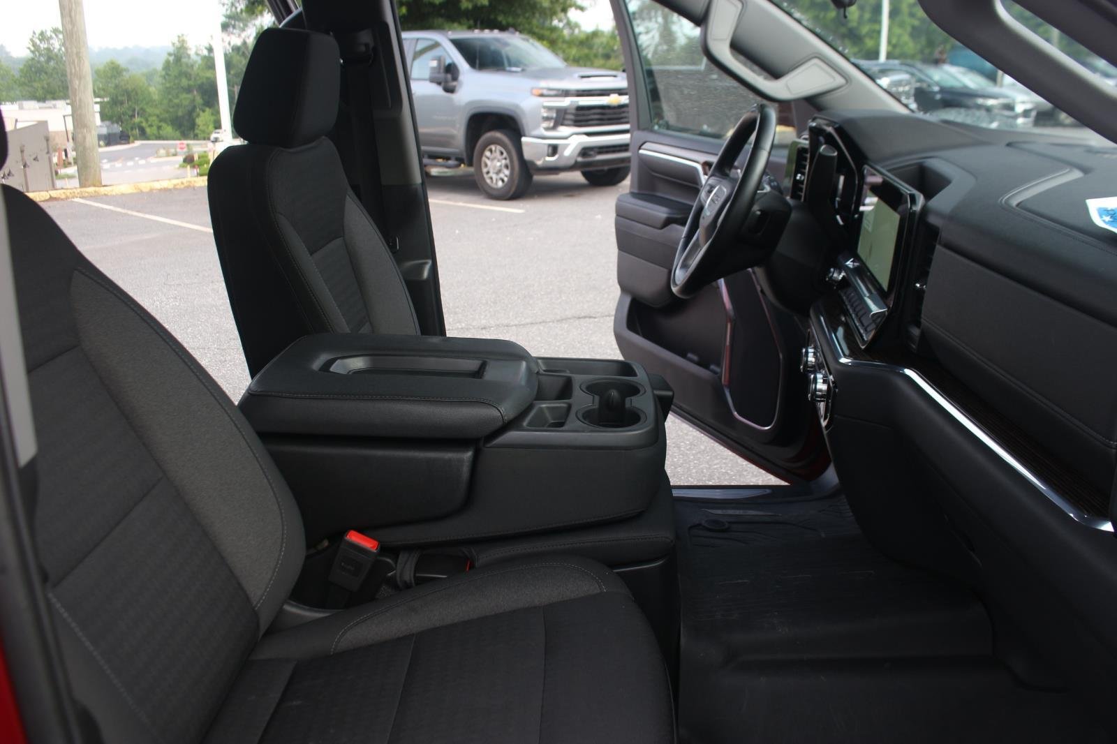 Used 2023 Volcanic Red Tintcoat GMC Elevation image 34