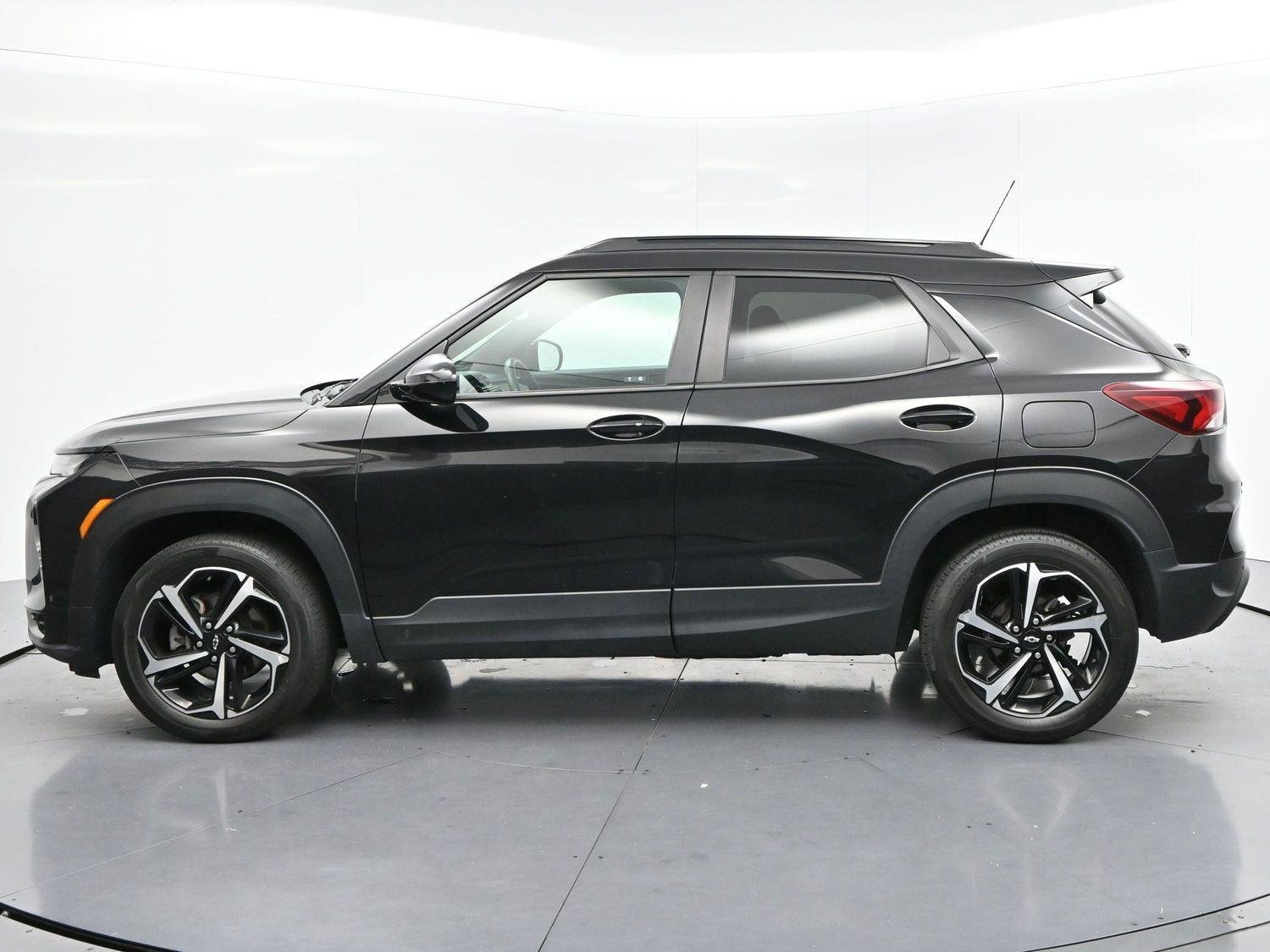 Used 2022 Mosaic Black Metallic Chevrolet RS image 4