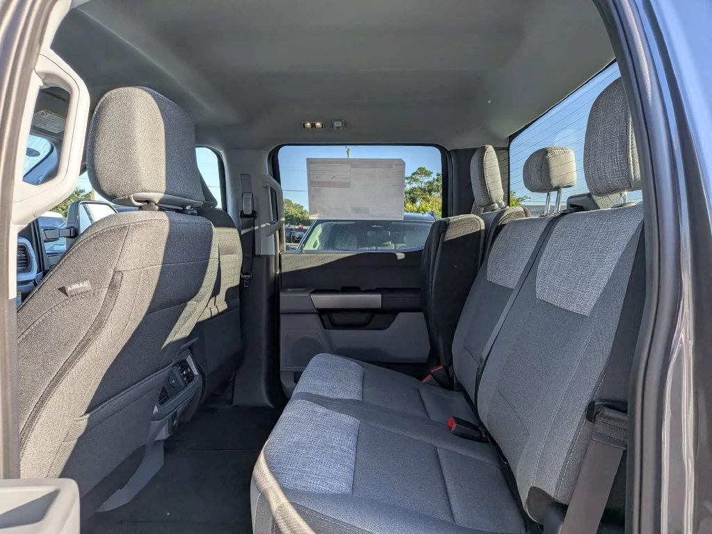 New 2027 Carbonized Gray Metallic Ford F-250® XLT image 10