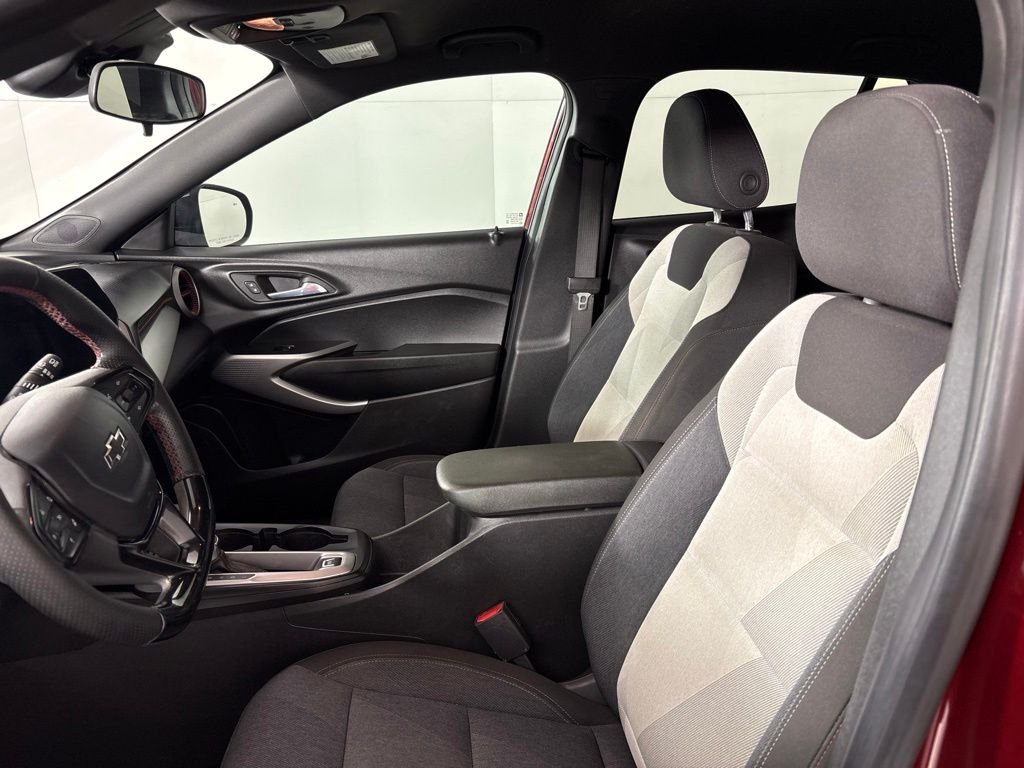 Used 2024 Red Chevrolet 1RS image 27