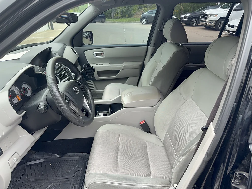 Used 2015 Crystal Black Pearl Honda EX image 5