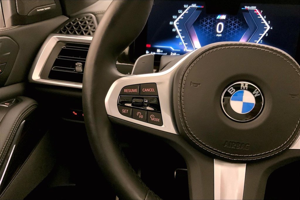 Used 2024 Gray Metallic BMW xDrive40i image 18
