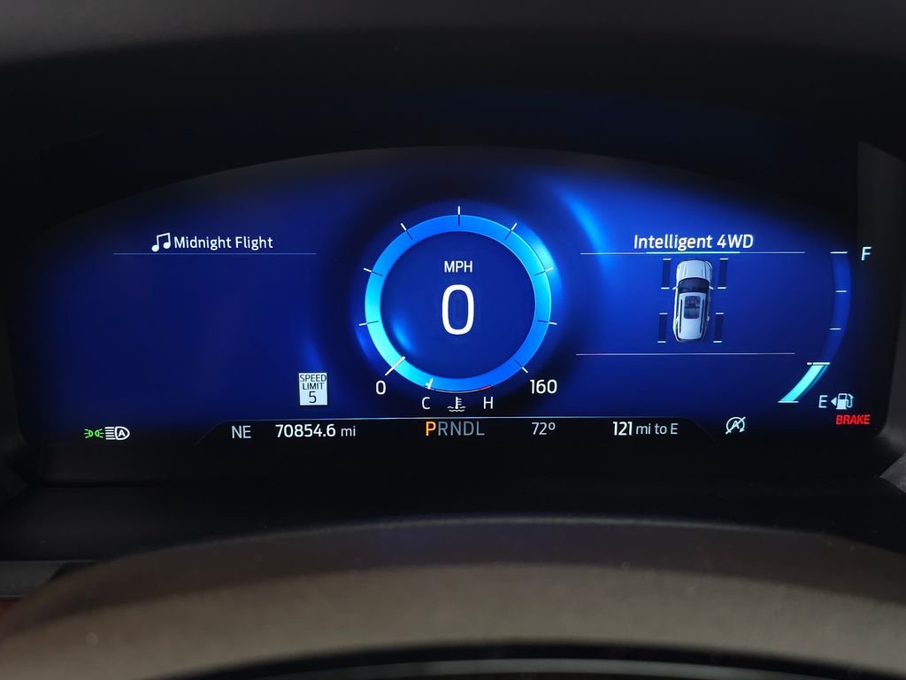 Used 2023 Gray Metallic Ford King Ranch image 23