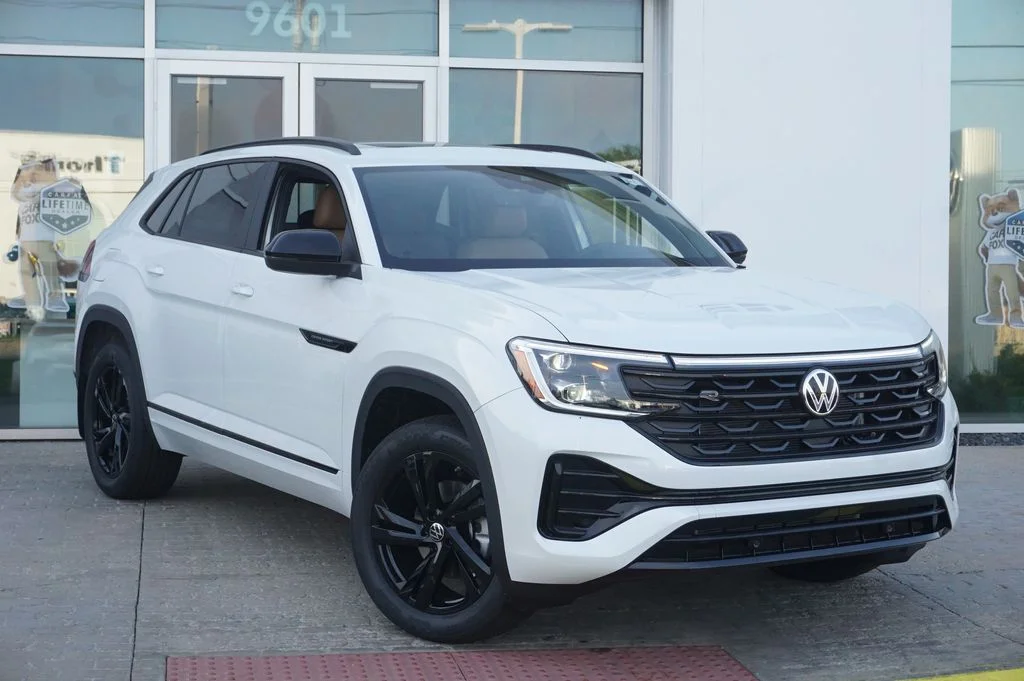 New 2026 White/off-white Volkswagen 2.0T SEL R-Line Black image 3
