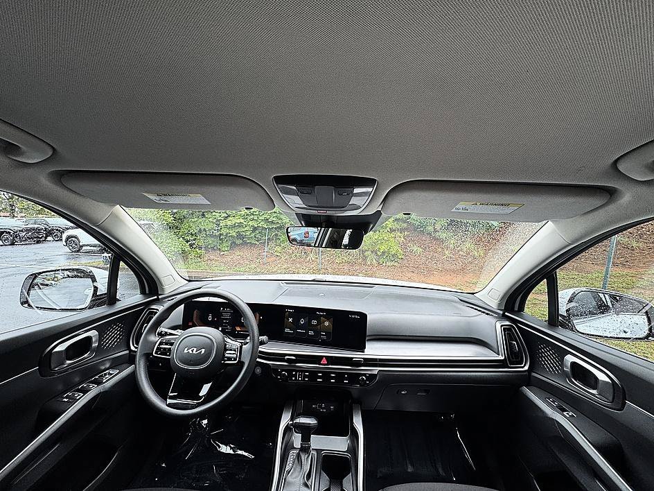 Used 2025 Glacial White Pearl Kia LX image 21