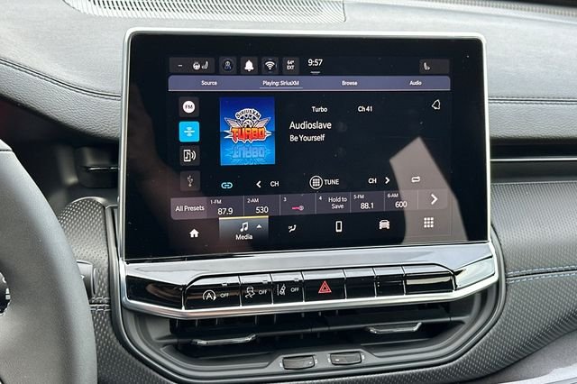 New 2026 Joose (DISC) Jeep Latitude image 17