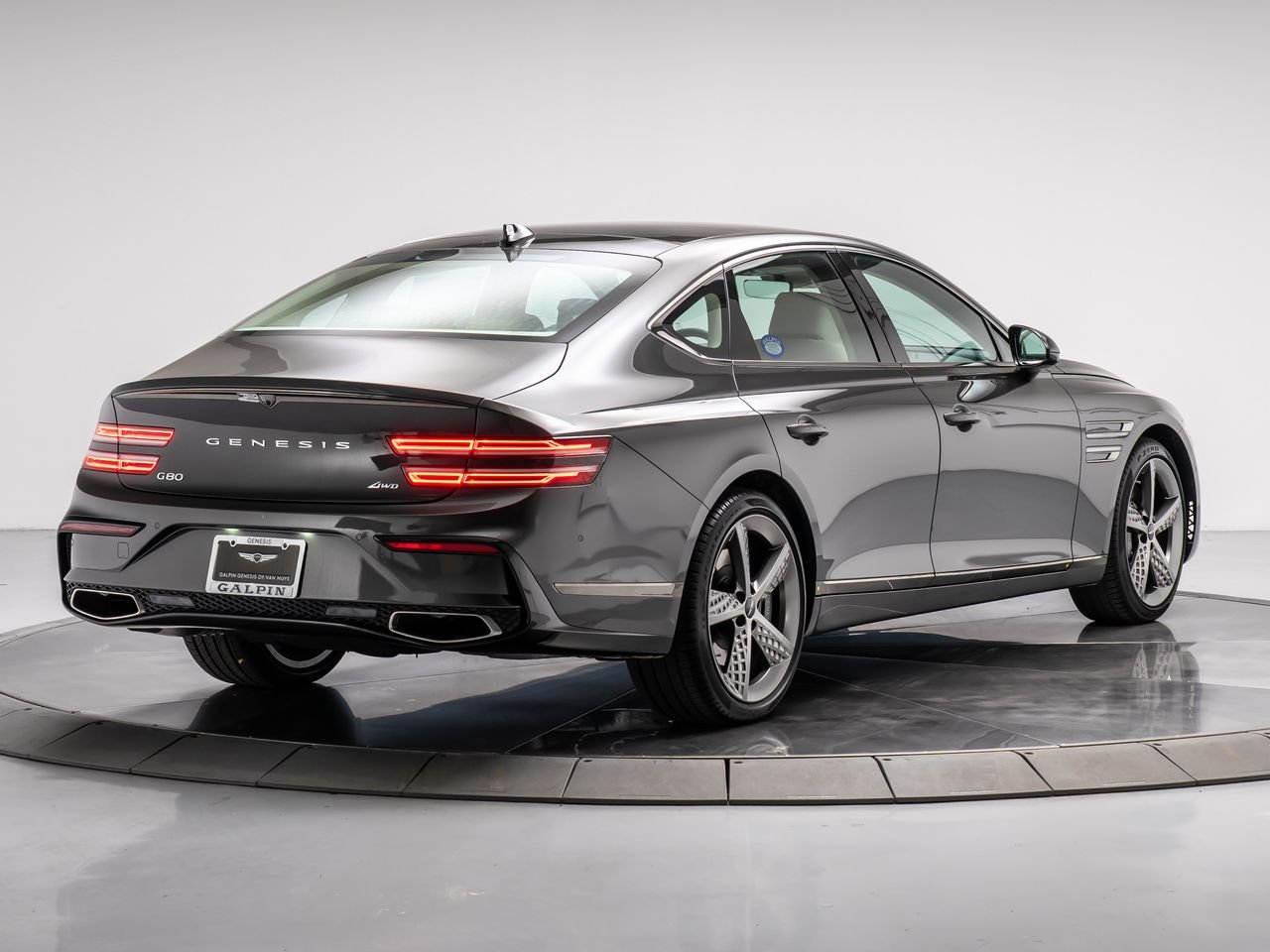New 2026 Makalu Gray Genesis 2.5T SPORT PRESTIGE image 5