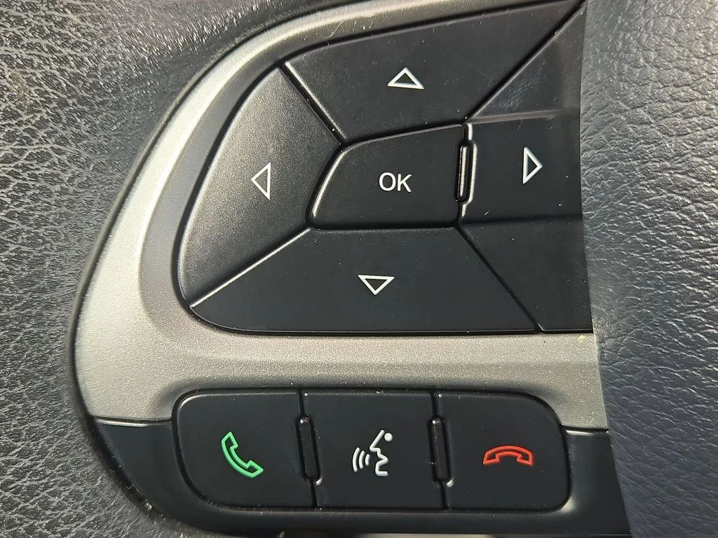 Used 2019 White Clearcoat Jeep Sport image 47