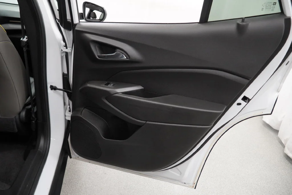 Certified Used 2024 Summit White Chevrolet ACTIV image 30