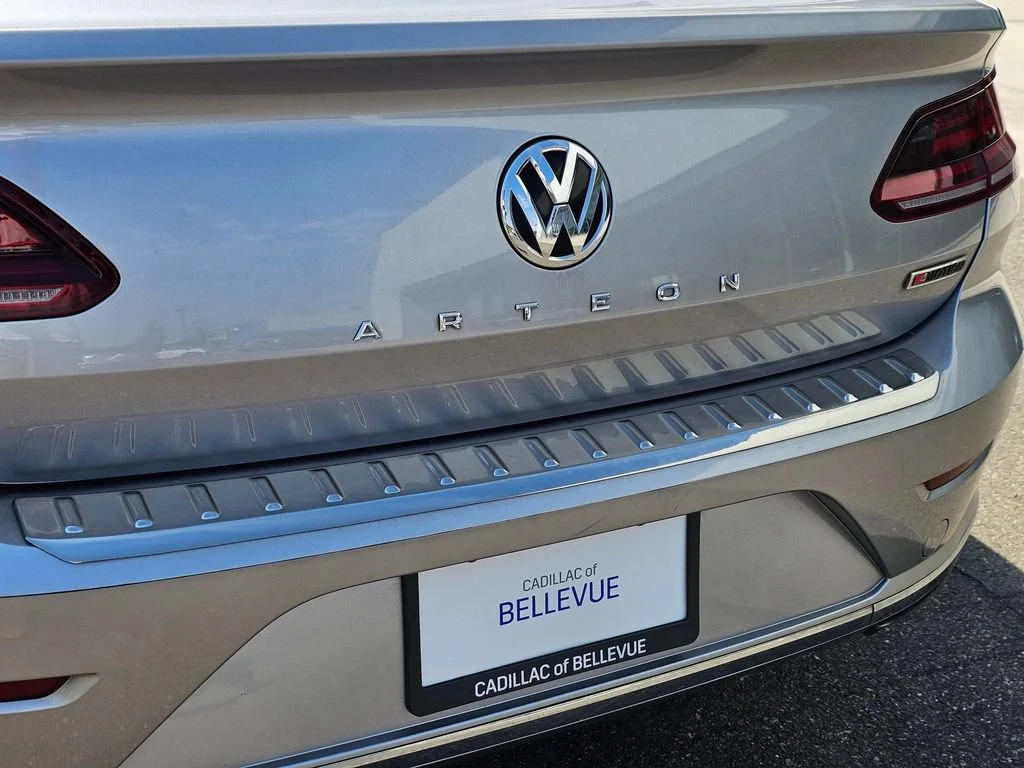 Used 2019  Volkswagen SEL image 14