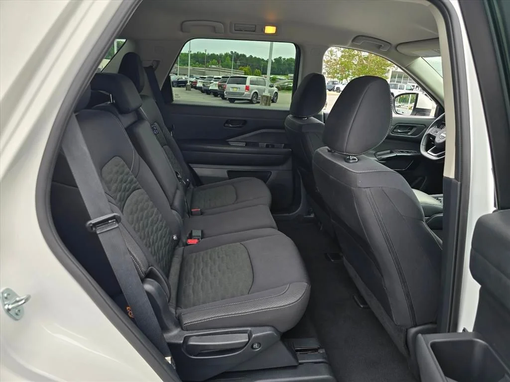 Used 2025 White Nissan SV image 14