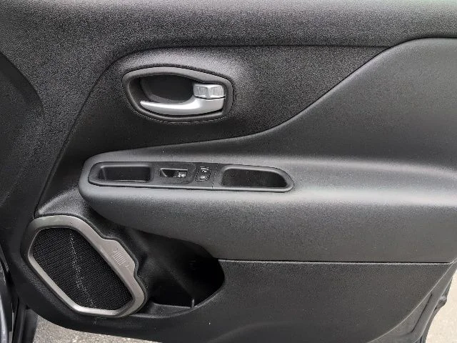 Used 2023 Gray Jeep Latitude image 12