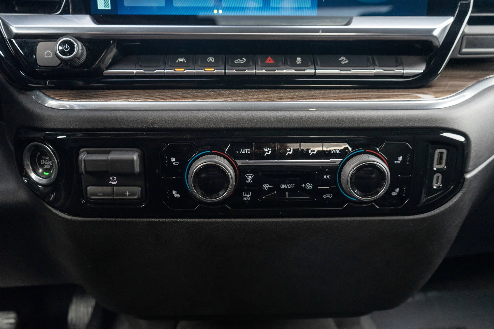 2024 Chevrolet Silverado 1500 RST - Photo 19