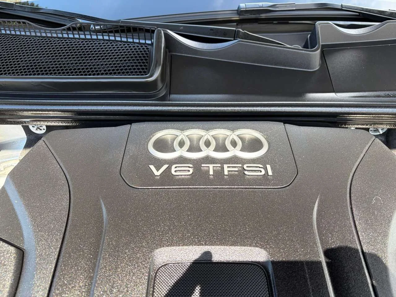 Used 2018 Glacier White Metallic Audi Technik image 40