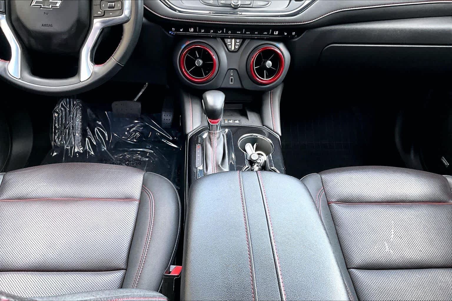 Used 2023 Iridescent Pearl Tricoat Chevrolet RS image 17